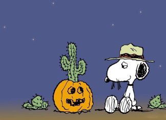 Snoopy Halloween Wallpaper HD Free download.