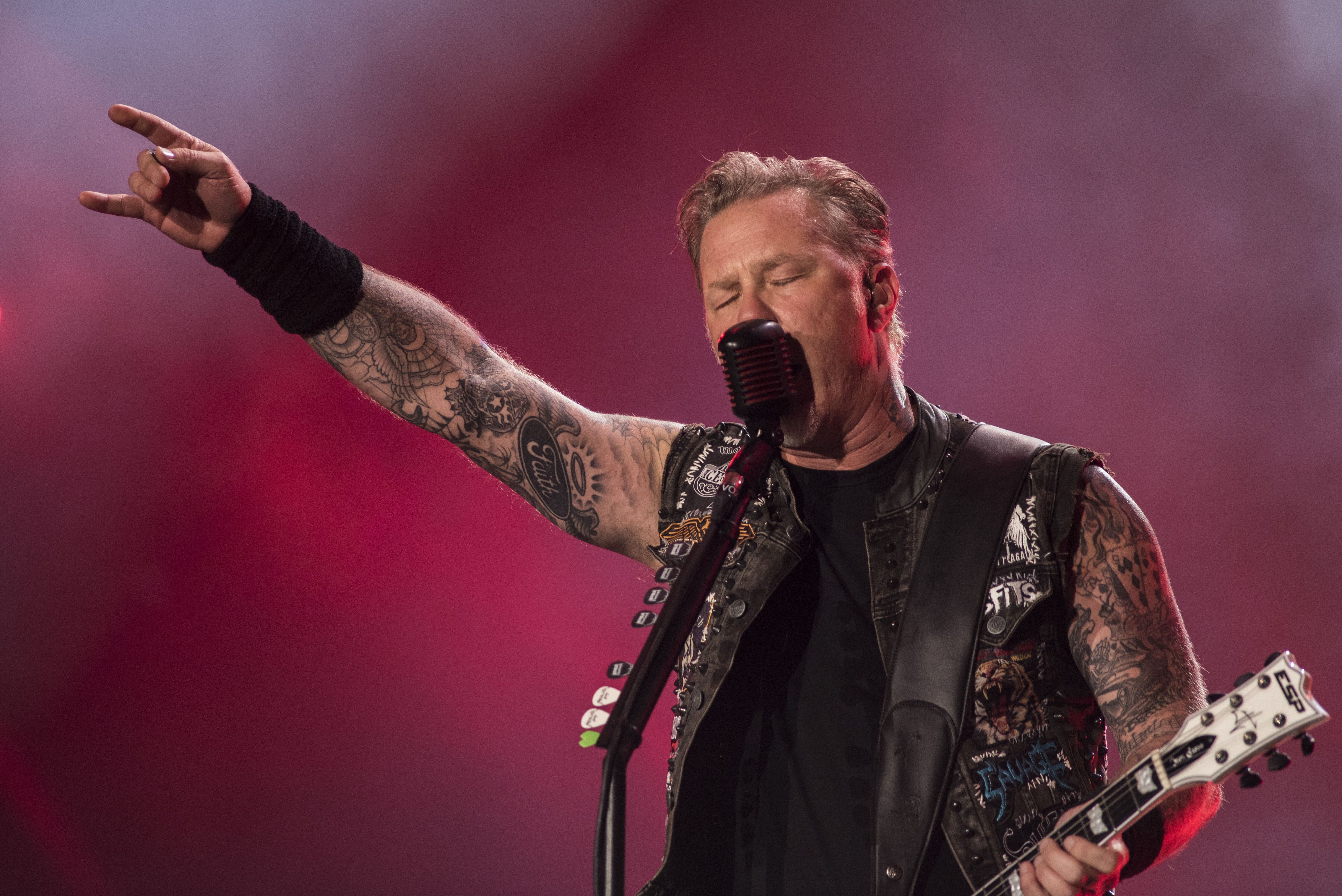 Metallica лучшие песни. James Hetfield 2020.