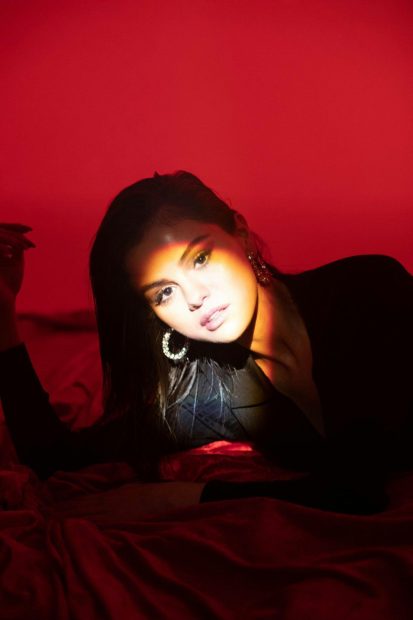 Aesthetic Selena Gomez Wallpaper HD.
