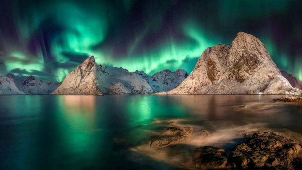 Aurora Borealis Wallpaper HD 1080p.