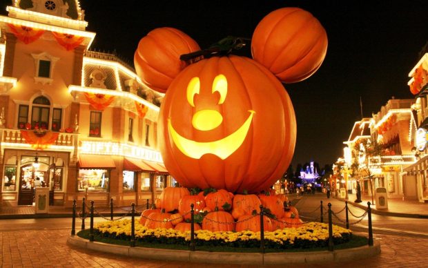 Beautiful Disney Halloween Wallpaper HD.