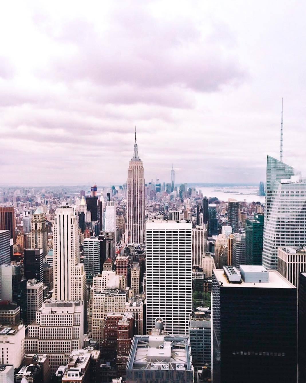 30 Gorgeous New York City Aesthetic For Your iPhone  Prada  Pearls