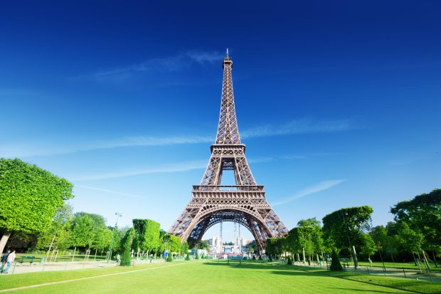 Cool Eiffel Tower Background.