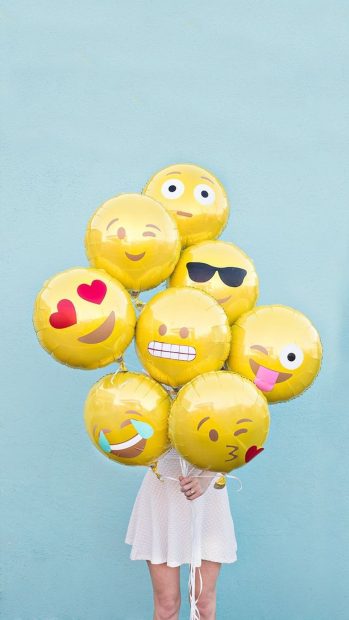 Cute Emoji Wallpaper Girly.