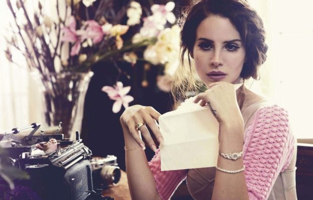 Cute Lana Del Rey Background.