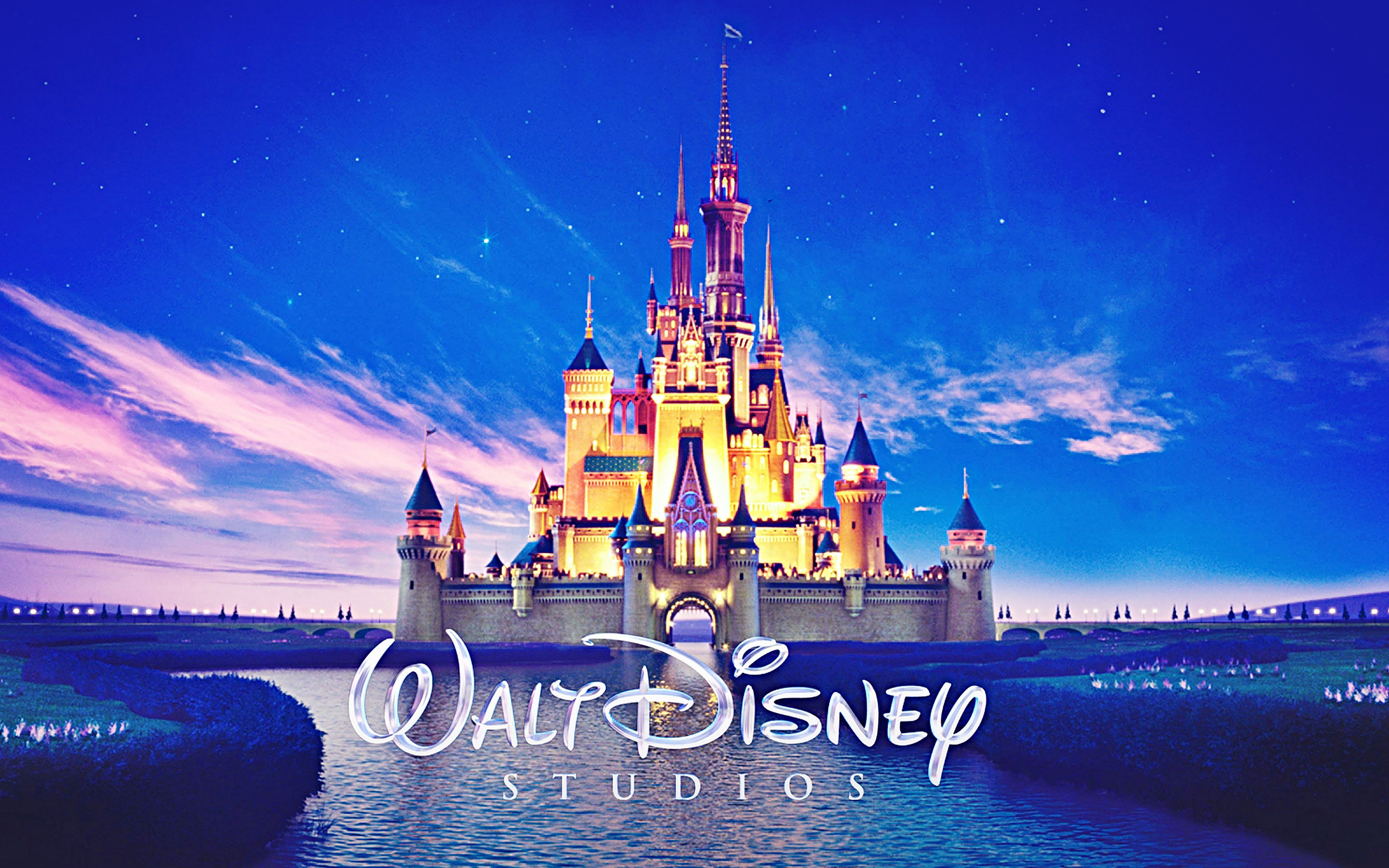 Bạn luôn muốn tìm kiếm hình ảnh chất lượng cao của Disney để tùy chỉnh màn hình của mình? Hãy sử dụng Disney Backgrounds HD để tìm kiếm những hình ảnh đầy sắc màu và đẹp mắt để tùy chỉnh máy tính hoặc điện thoại của bạn.