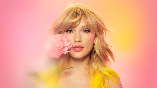 Free download Taylor Swift Wallpaper HD.