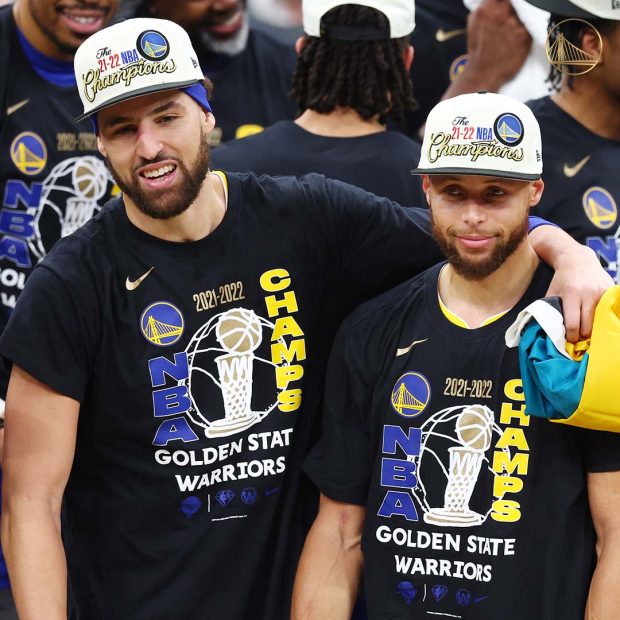 Golden State Warriors NBA Champions 2022 Splash Brothers Wallpaper.