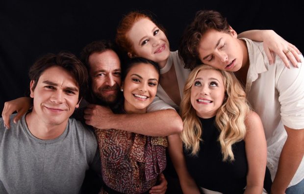 HD Wallpaper Riverdale.