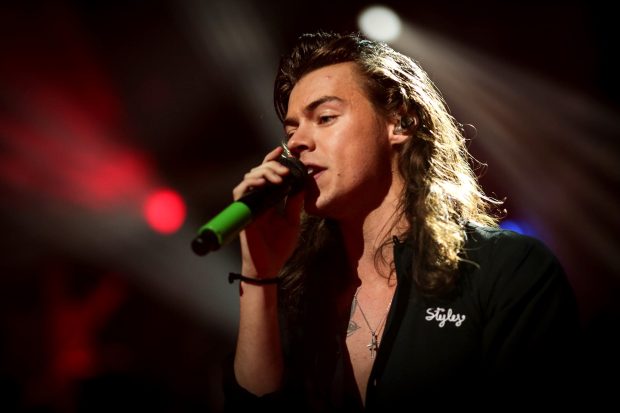 Harry Styles Pictures Free Download.