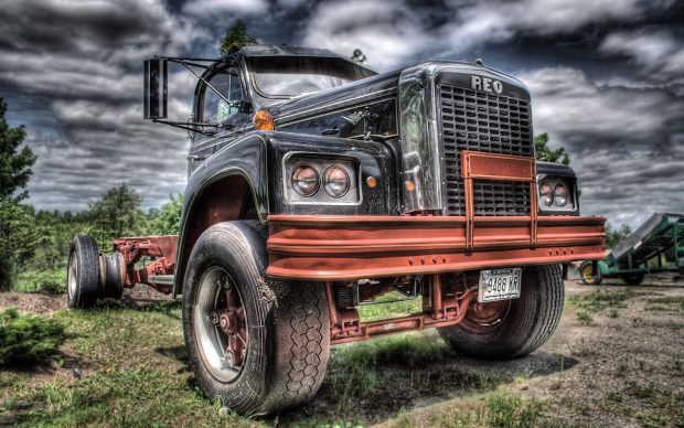 Hot Cool Truck Wallpaper.