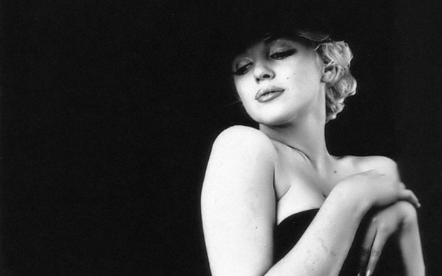 Hot Marilyn Monroe Background.