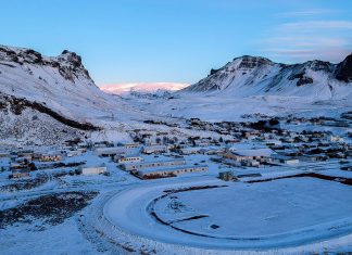 Iceland Desktop Wallpaper.