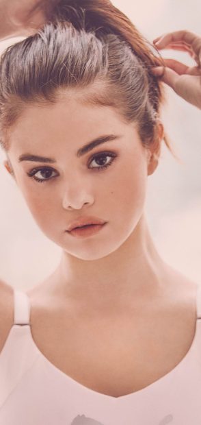 Iphone Selena Gomez Wallpaper HD.