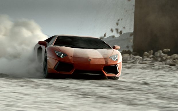 Lamborghini Aventador Desktop Image.