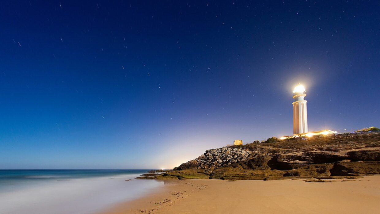 Lighthouse Wallpapers High Quality for Desktop - PixelsTalk