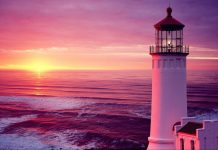 Lighthouse HD Wallpaper Free download.