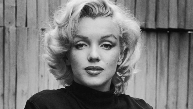 Marilyn Monroe Wide Screen Wallpaper HD.