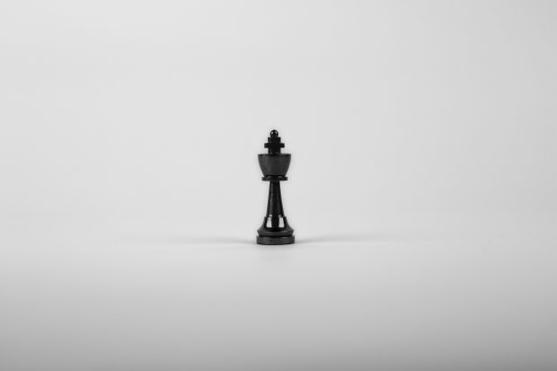 Minimal Chess Wallpaper HD.