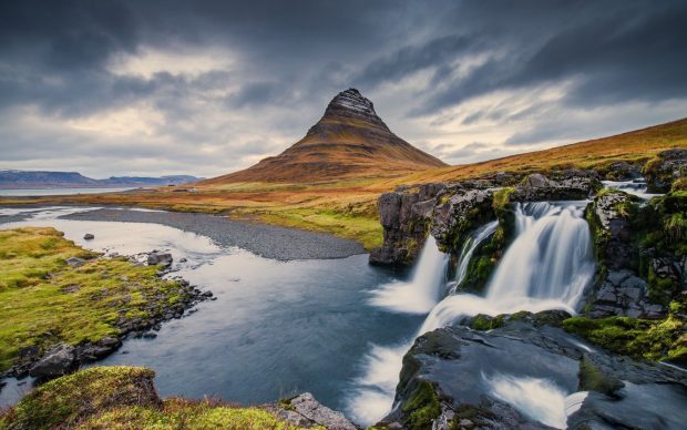 Mountain Iceland Wallpaper HD.