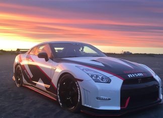 Nissan GTR Wallpaper HD Free download.