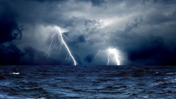 Ocean Lightning Wallpaper.