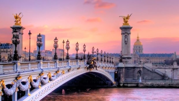 Romantic Paris Wallpaper HD.