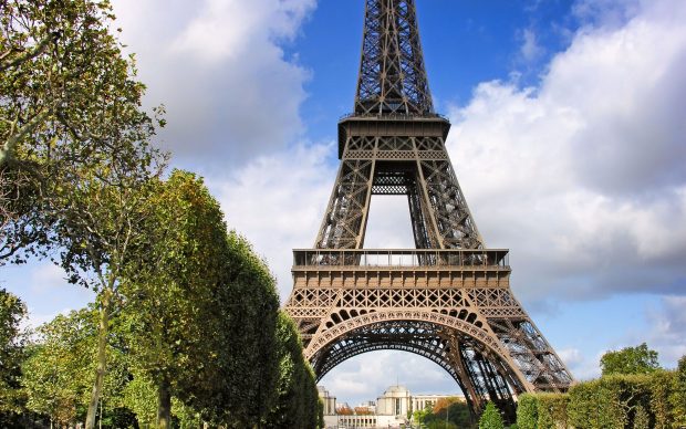 The best Eiffel Tower Wallpaper HD.