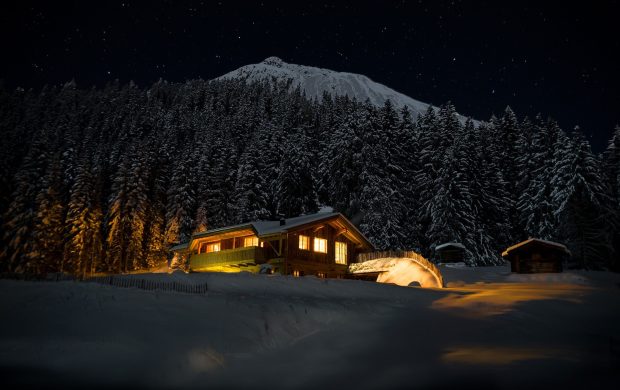 Winter Night Wallpaper for Windows.