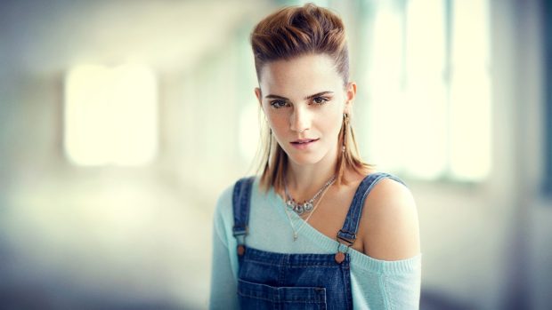 Emma Watson Wide Screen Wallpaper HD.