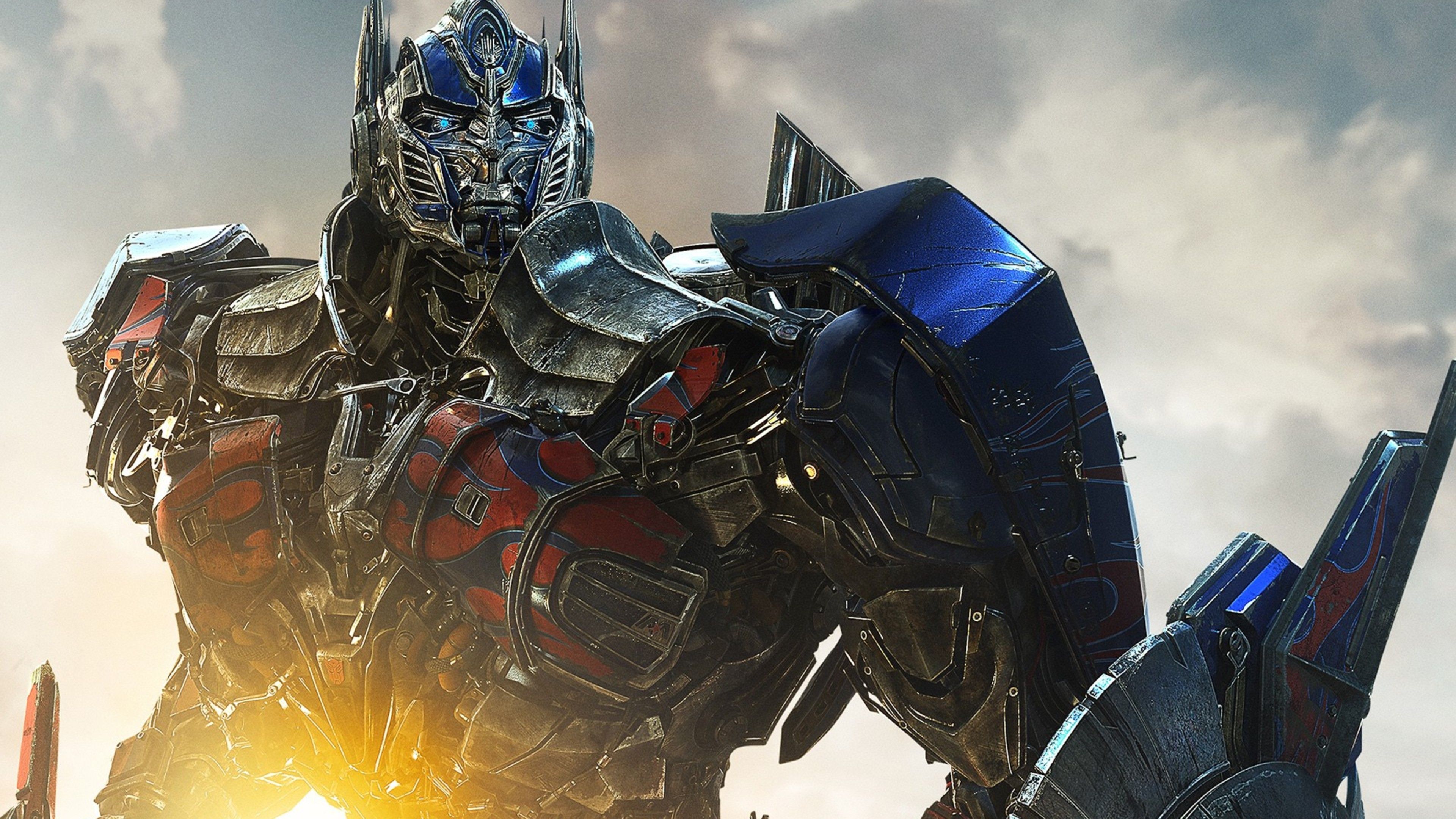 Optimus Prime From Transformers 4K wallpaper download