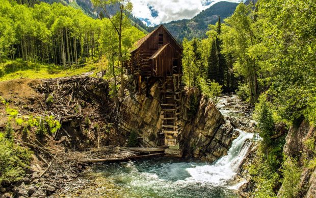 River Log Cabin Wallpaper HD.