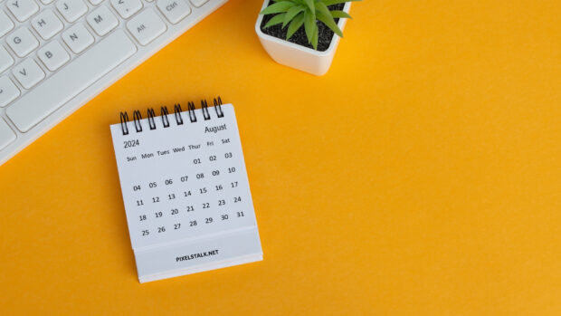 August 2024 Calendar Desktop Background (1).